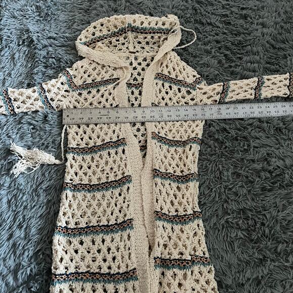 Free People Crochet Sunblock Cardigan Duster Sweater Bohemian Fringe Hippie - Picture 6 of 7